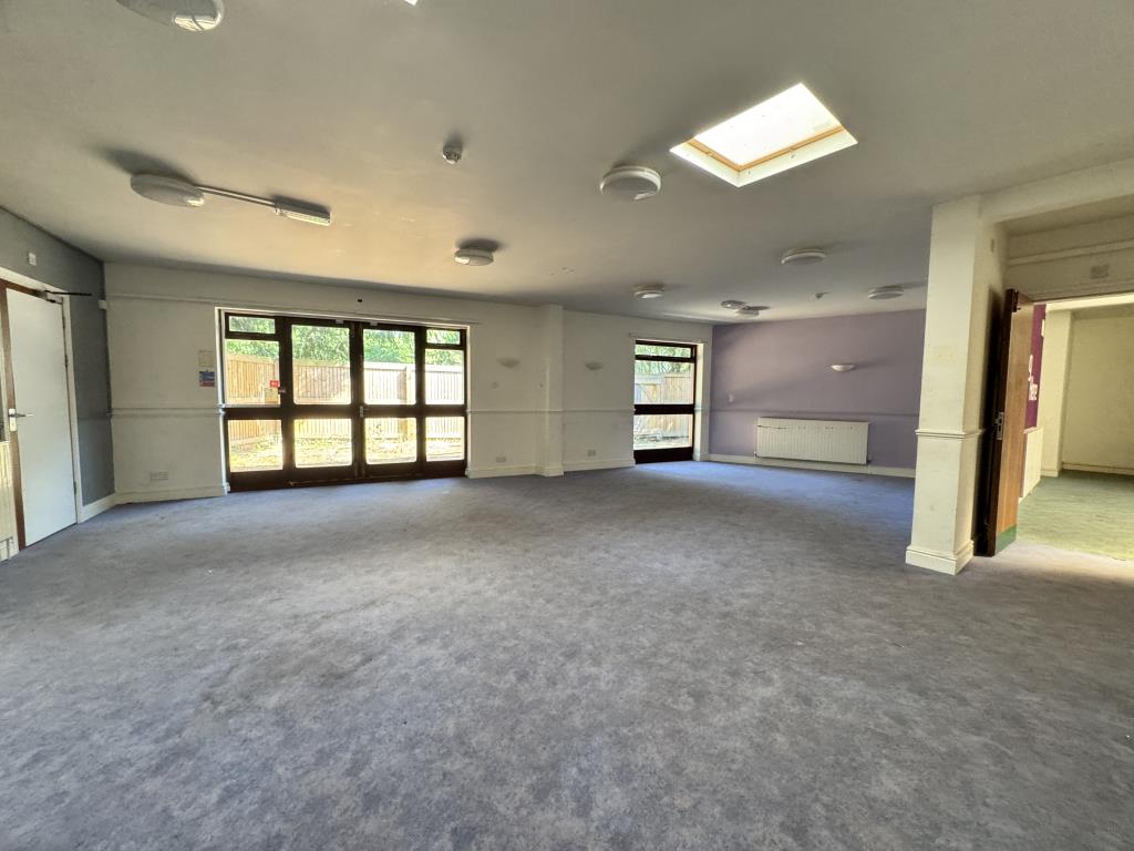 Lot: 110 - TWO PERIOD BUILDINGS IN NEED OF RENOVATION - Community Room